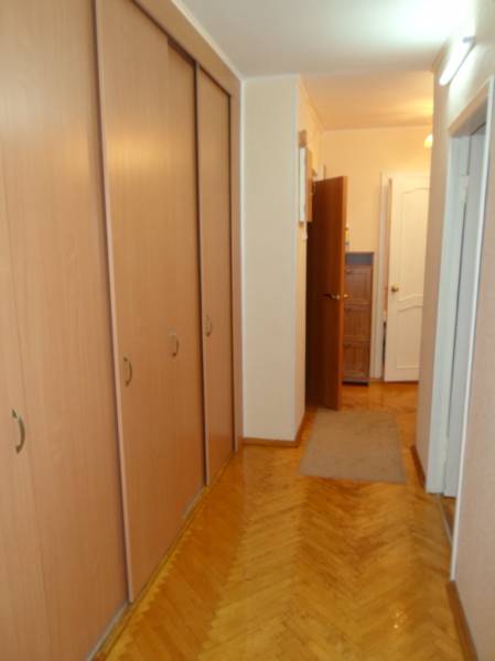 Сдам 2-х к.кв в Пушкине на Школьной 23